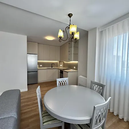 Albania Haven Center - Rruga E Barrikadave Appartement *