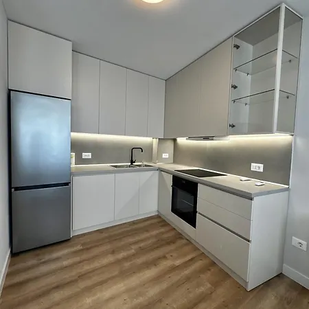 Albania Haven Center - Rruga E Barrikadave Tirana